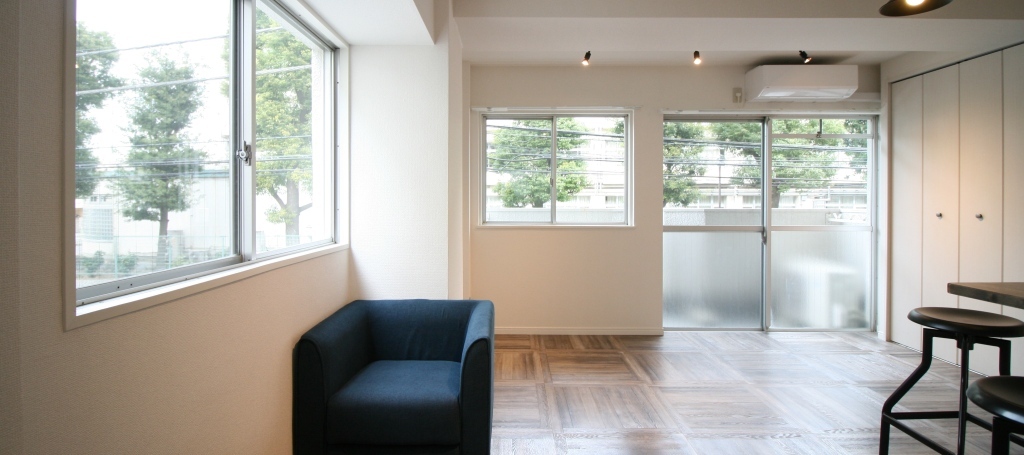 リフォームされた明るい室内